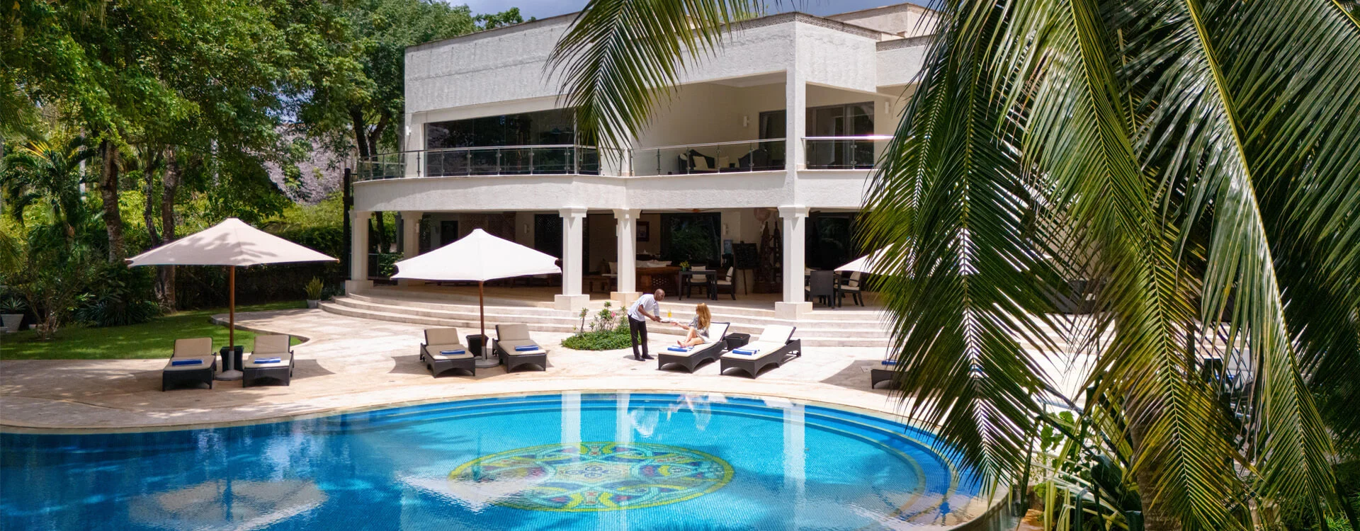 Almanara Luxury Boutique — image 3