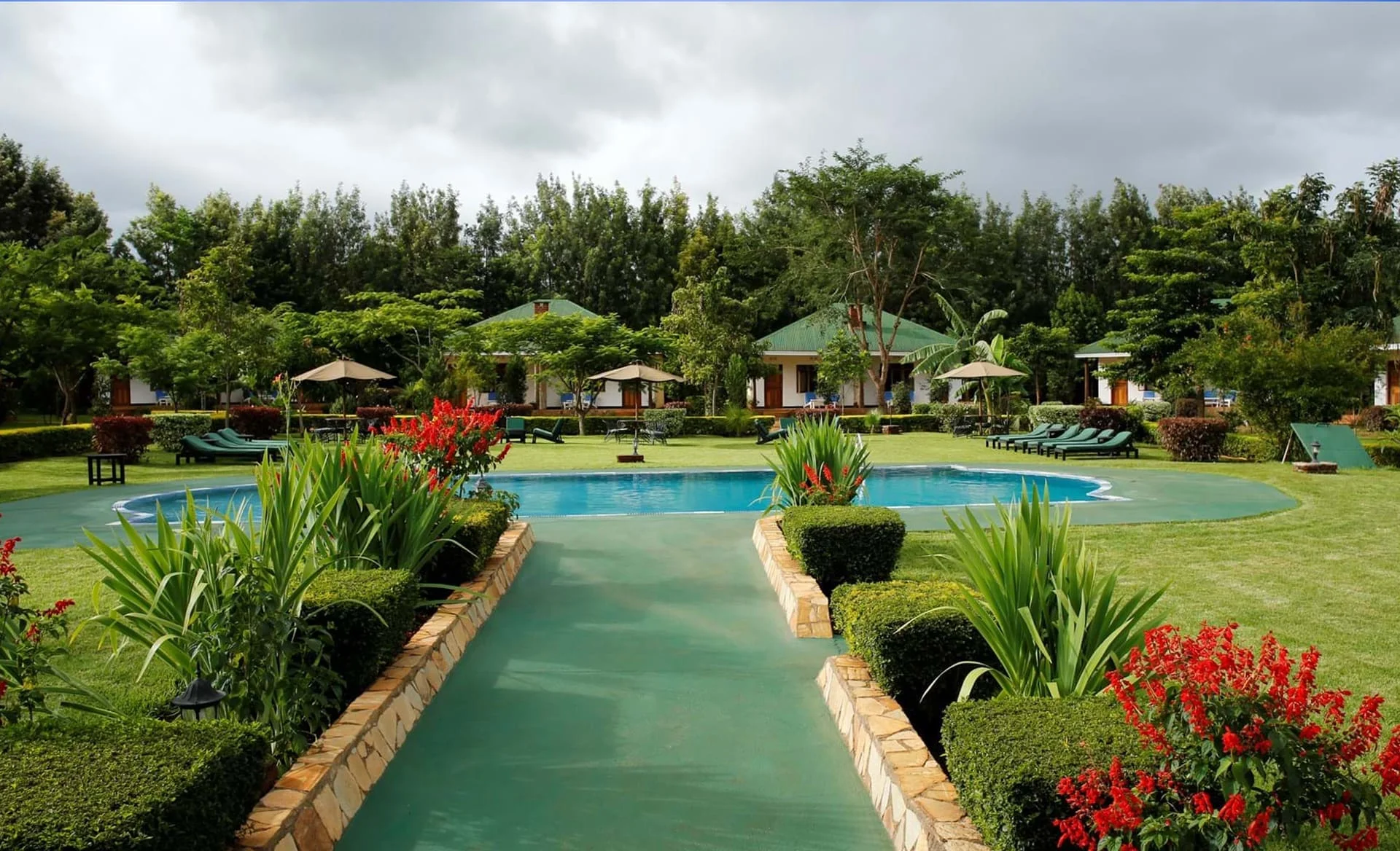 Bougainvillea Safari Lodge — image 4