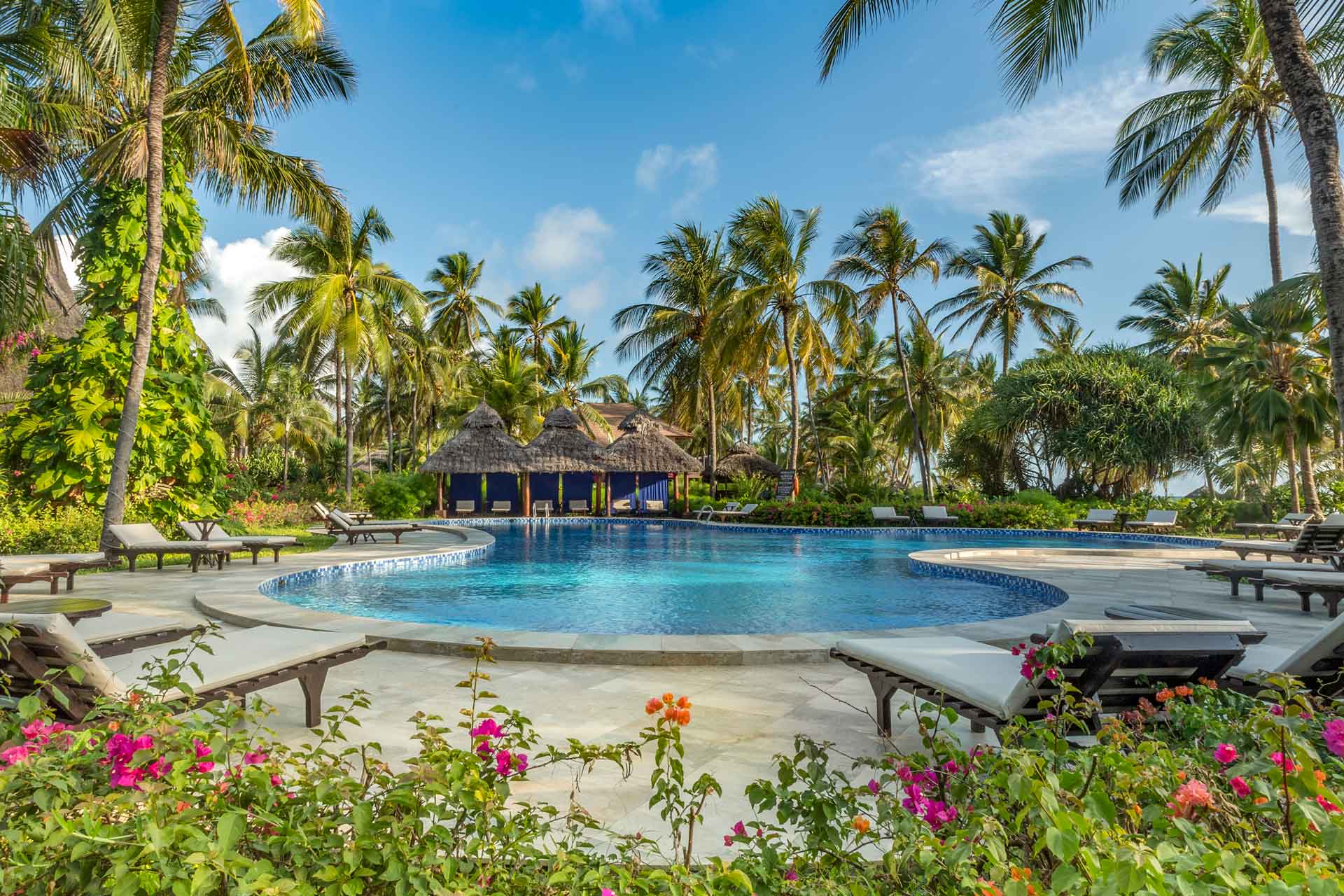 Breezes Beach Club & Spa — image 4
