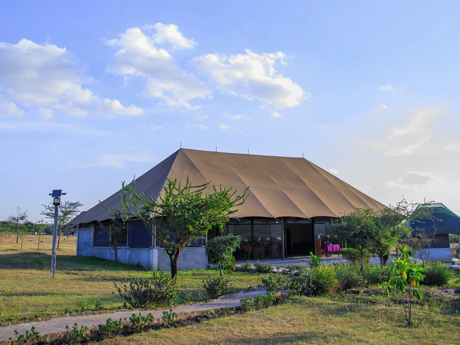 Endeem Mara Resort — image 4