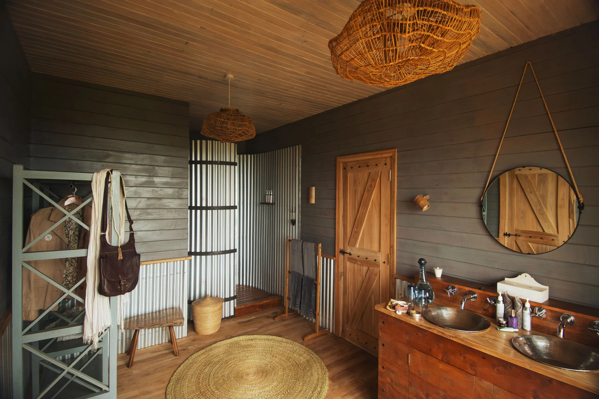 Entamanu Private — image 3