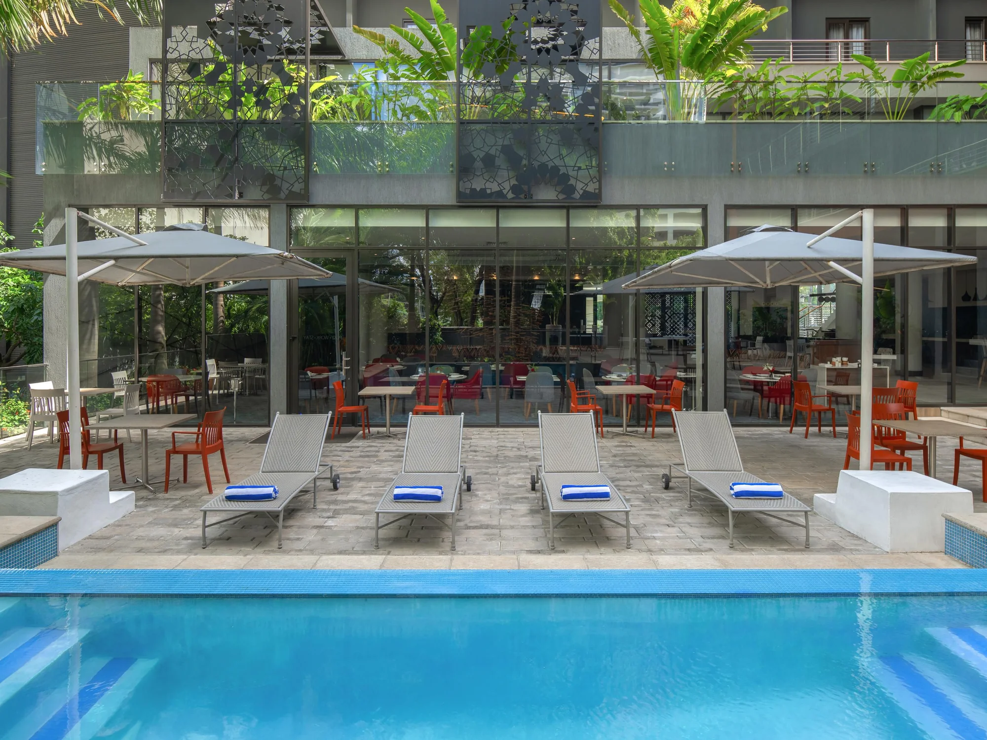 Harbour View Suites — image 4