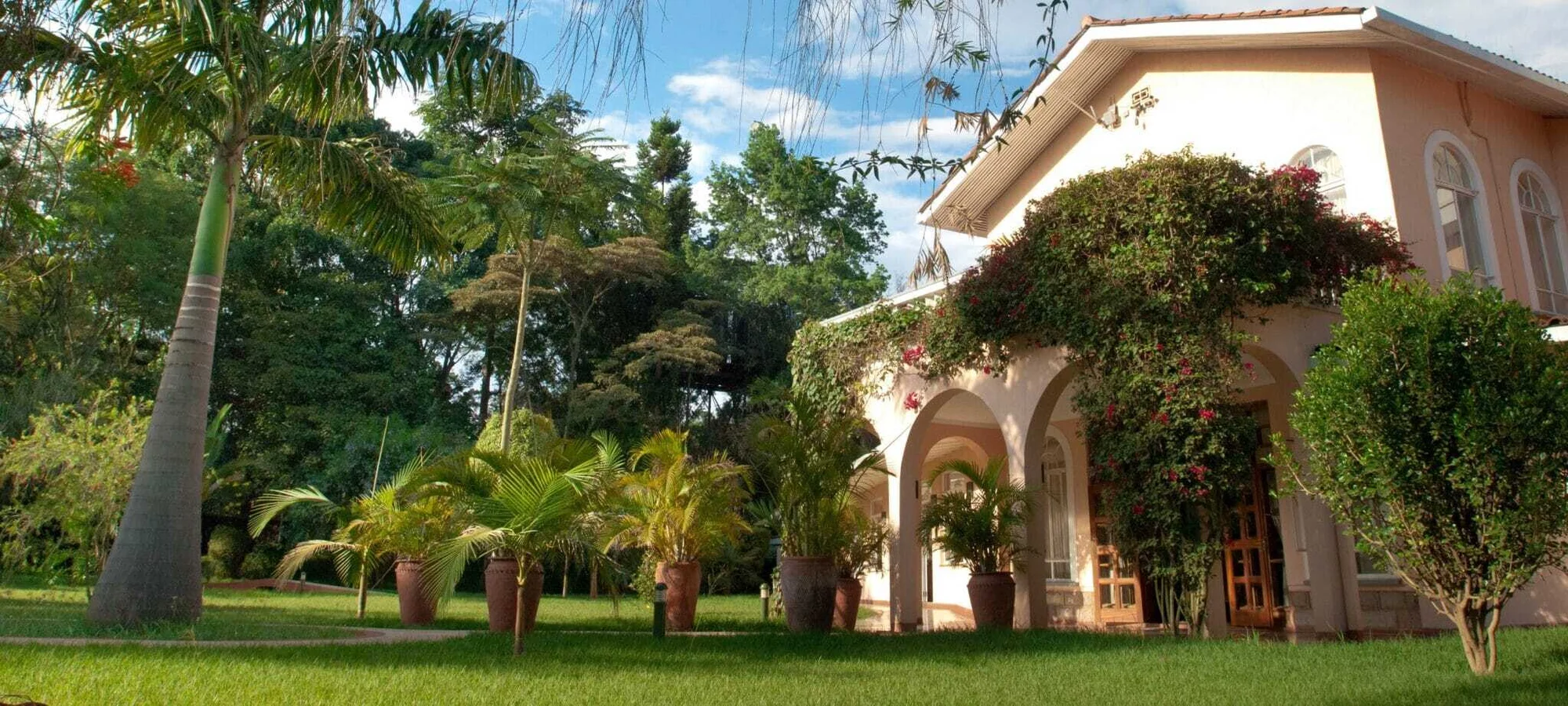 House of Waine — image 3
