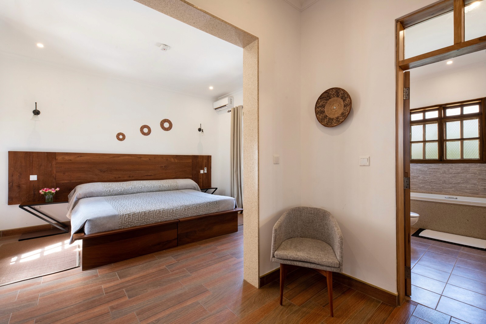 Kahawa House — image 2