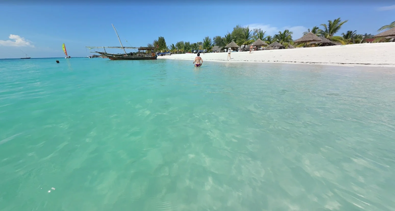 Kendwa Rocks Beach Hotel — image 3