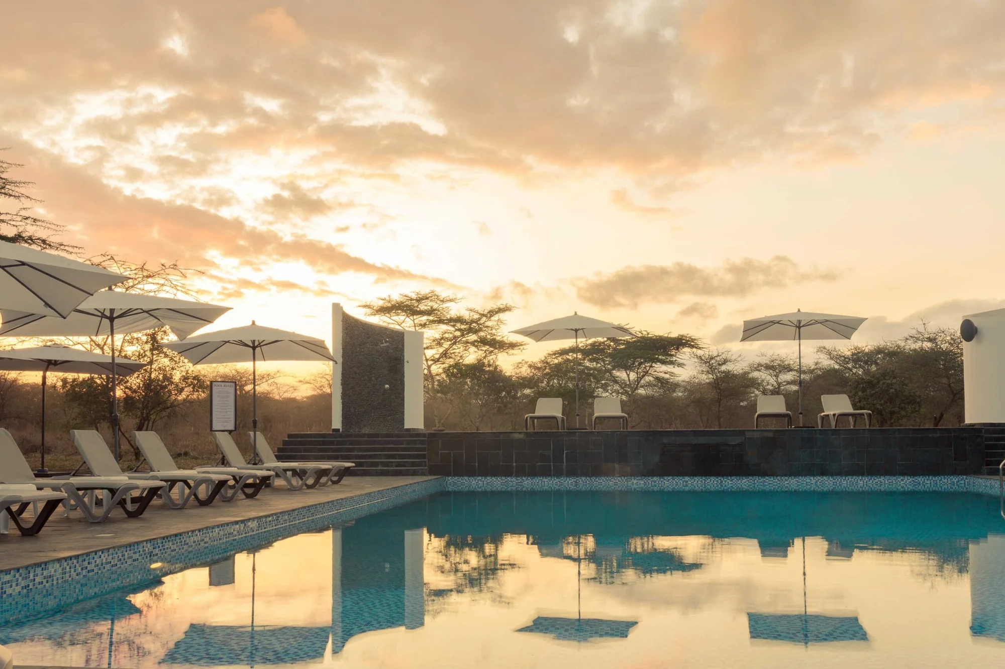 Kili Base Hotel — image 2