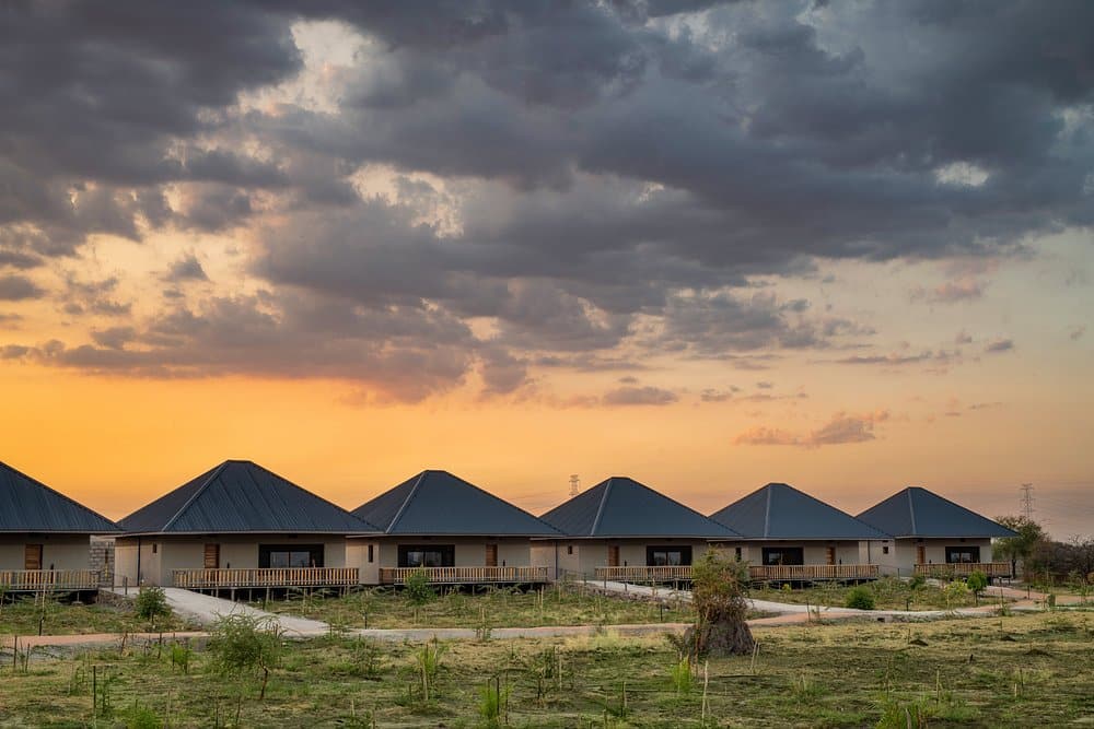 Lake Burunge Baobab Tented Lodge — image 3