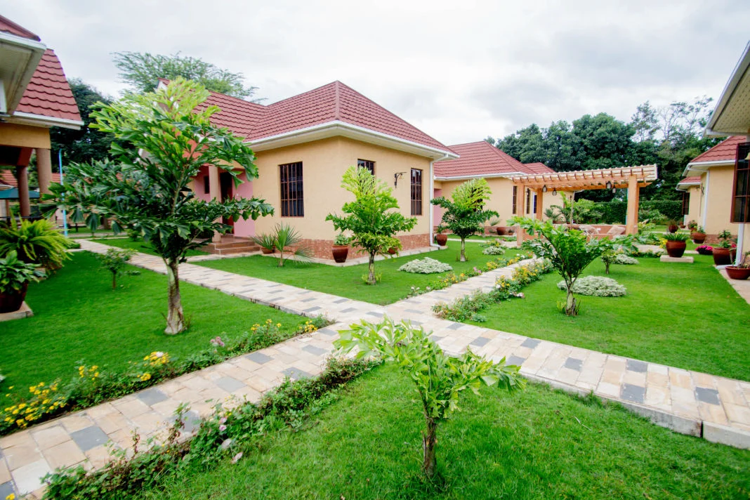 Lindrin Lodge — image 2