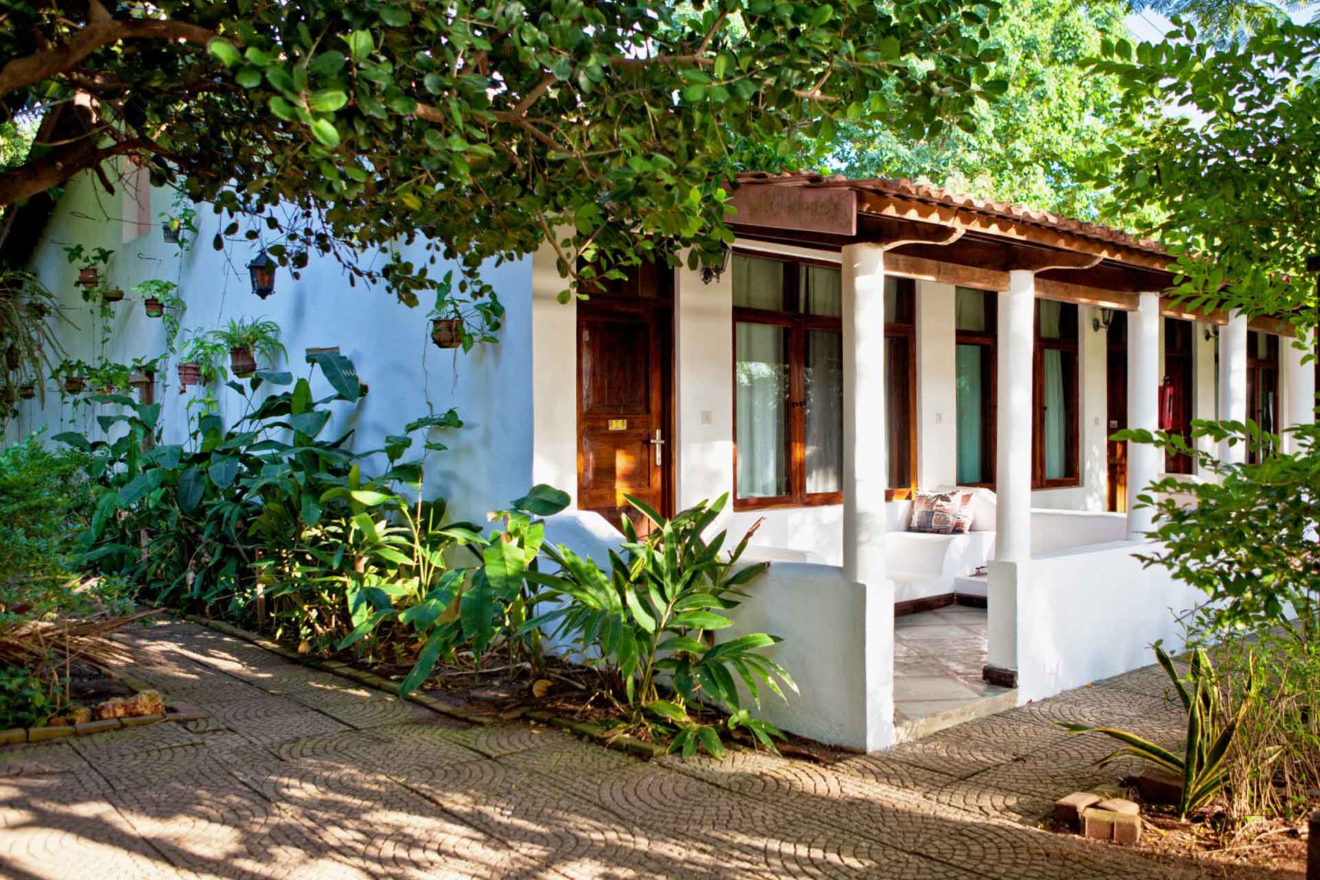Mediterrano Hotel — image 2