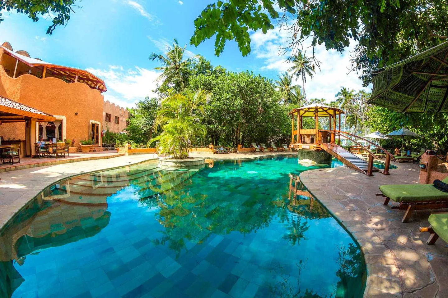Nomad Beach Resort — image 2