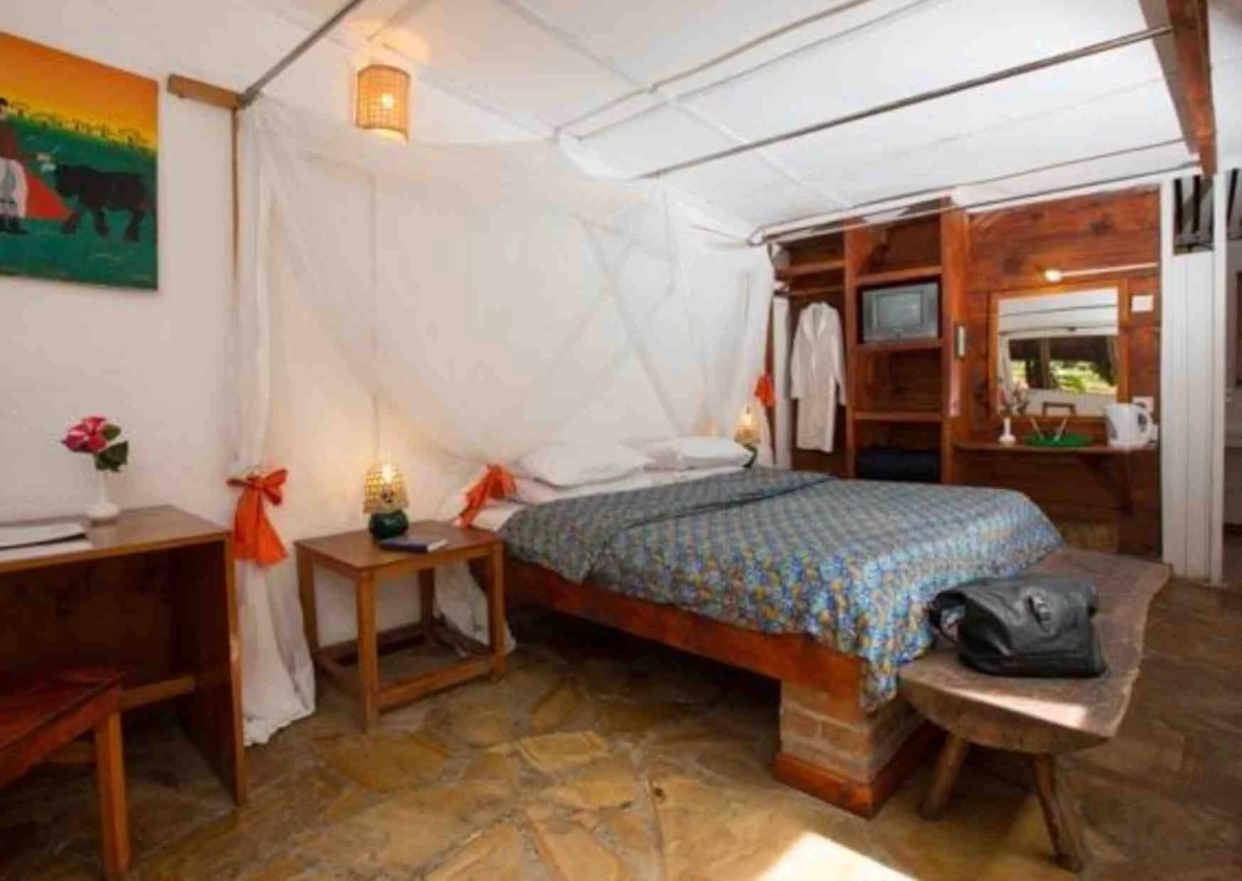 Outpost Lodge — image 3
