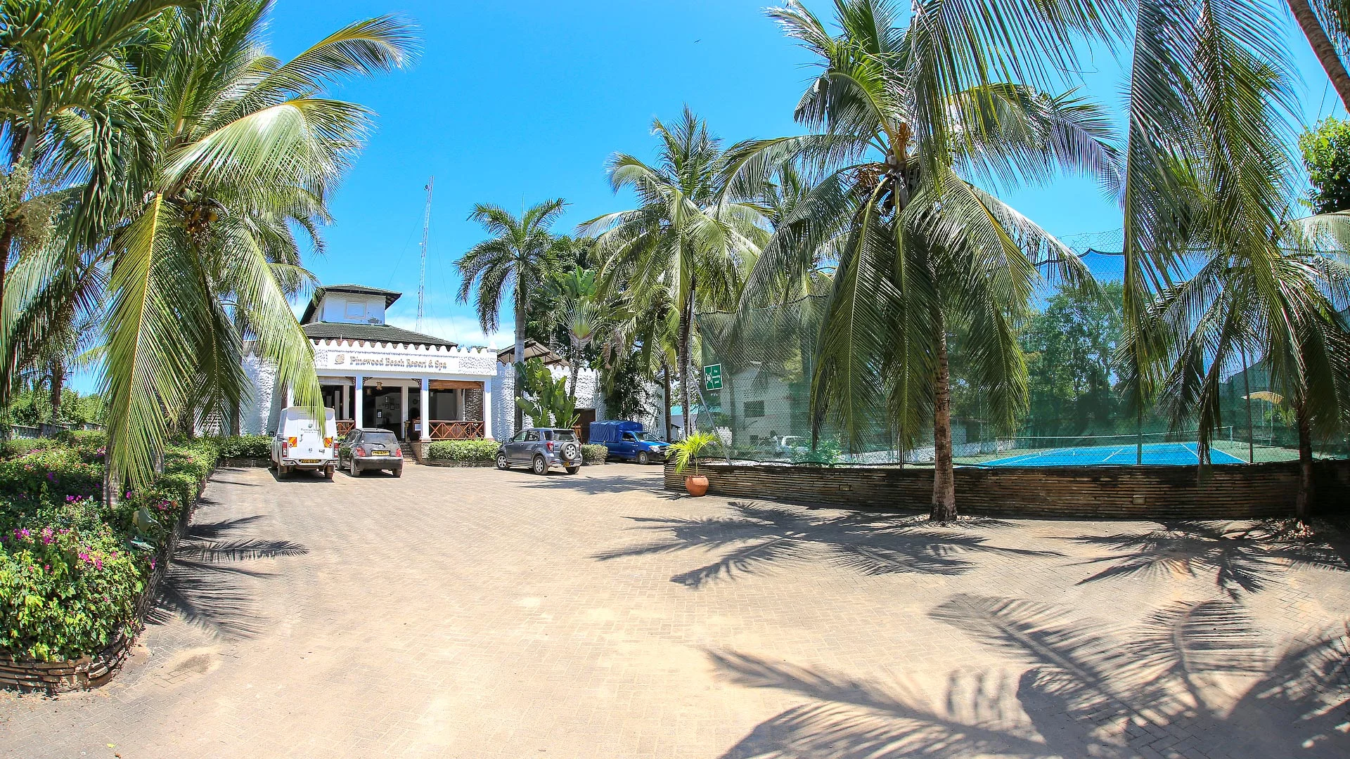 Pinewood Beach Resort & Spa — image 4
