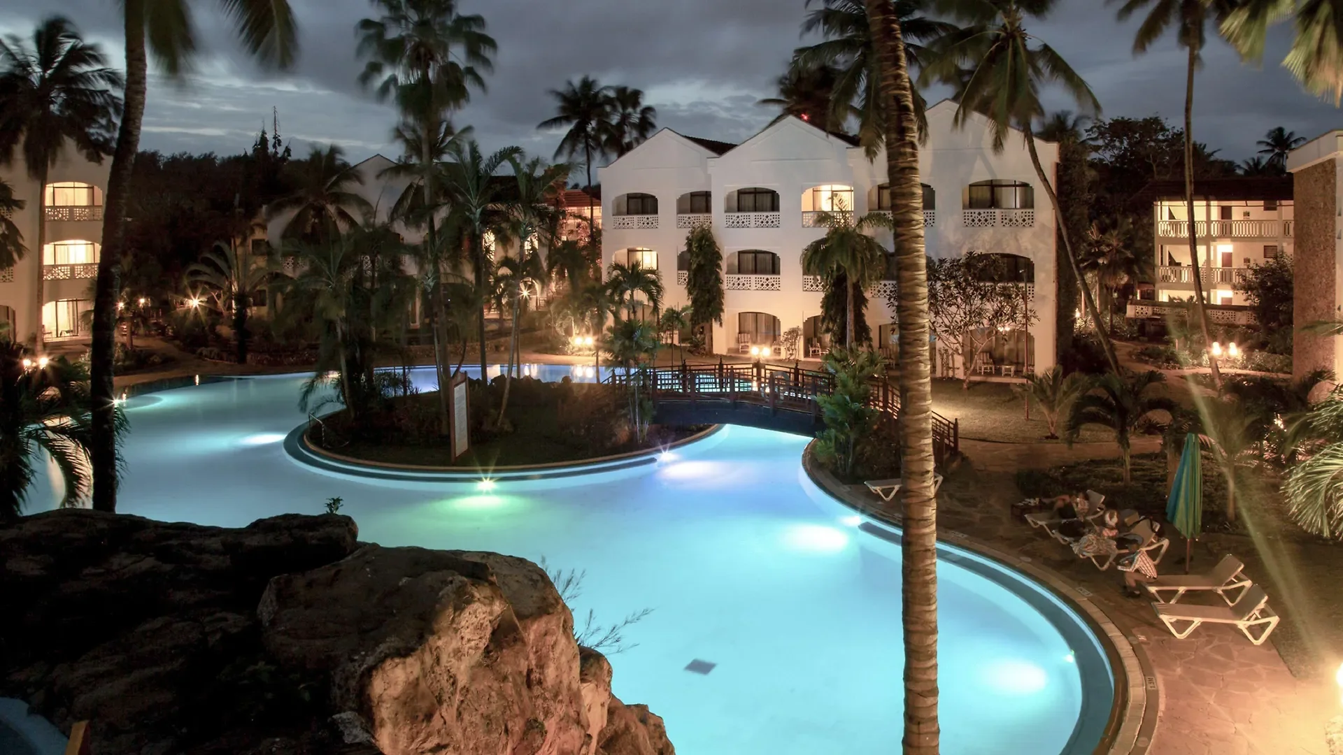Sarova Whitesands Beach Resort & Spa — image 3