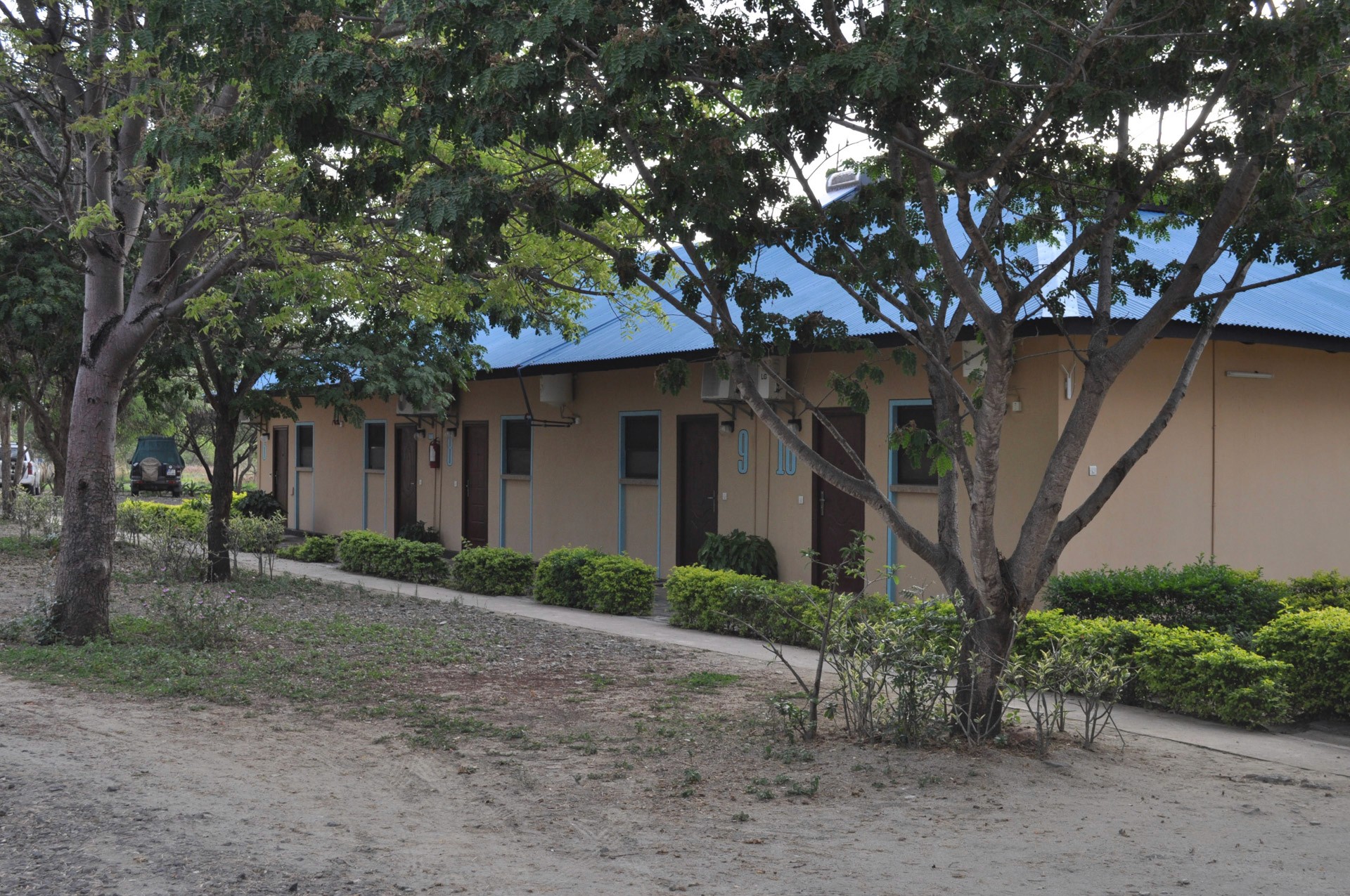 Tan-Swiss Lodge — image 4