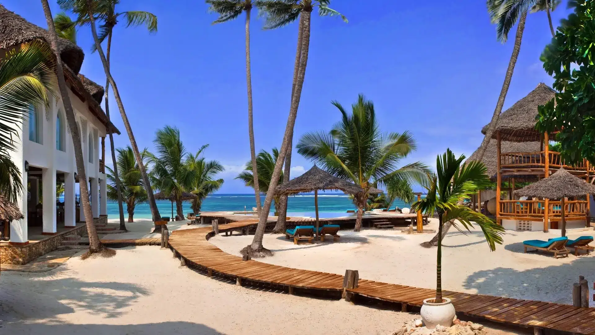 Waterlovers Beach Resort — image 2