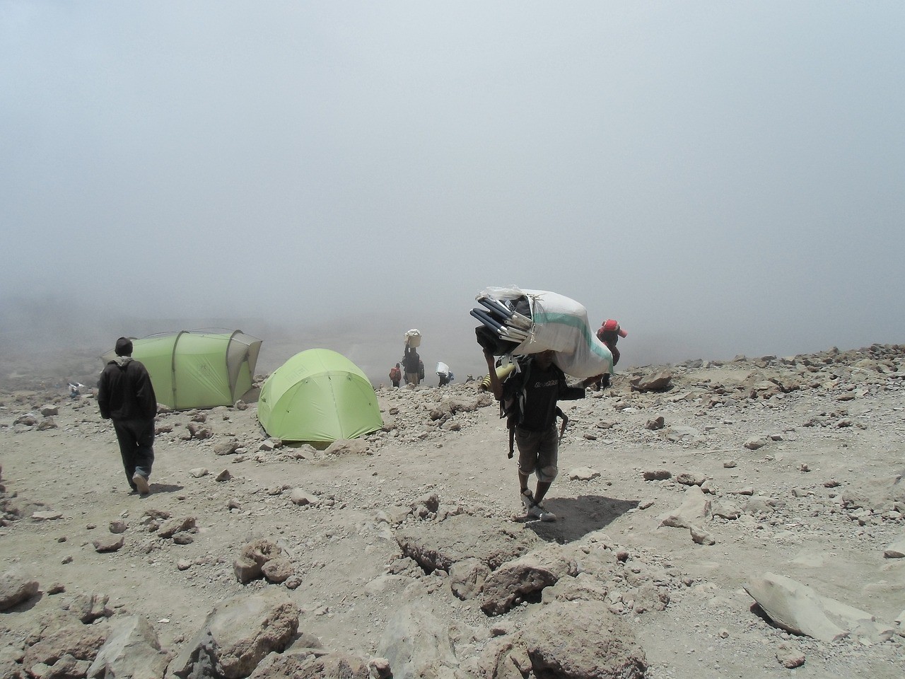Kilimanjaro por la Ruta Machame de 11 Días + Recuperación en la Playa de Zanzibar