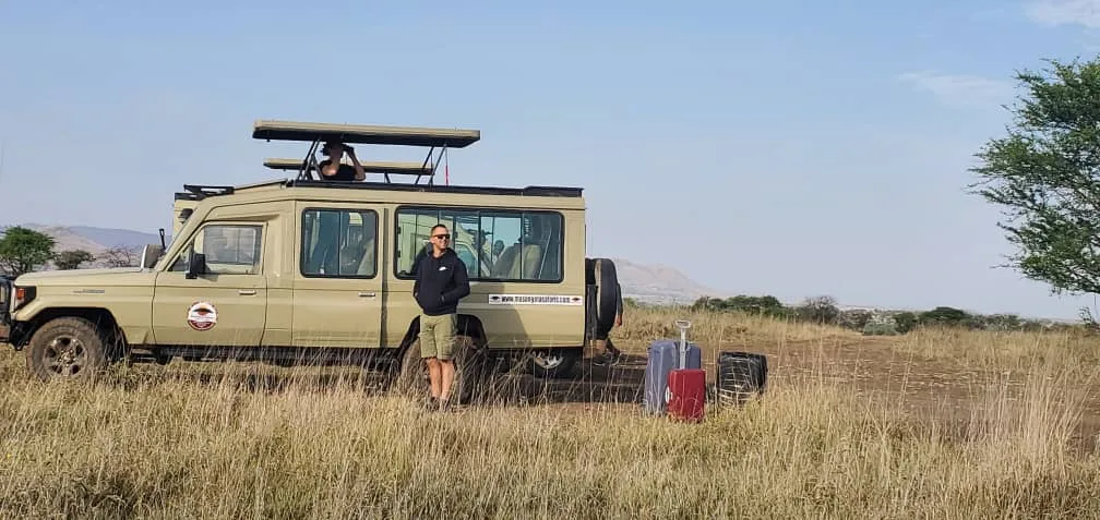 MASENGOTA SAFARI COMPANY — image 3